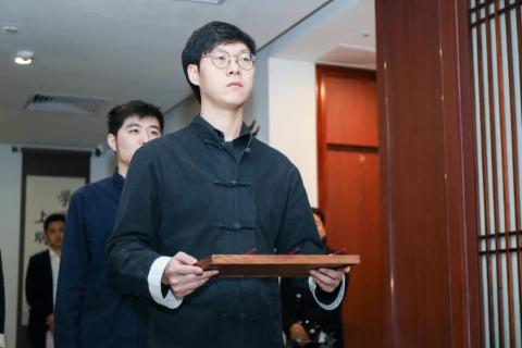 罗湖区人大常委副主任谭会茹一行莅临摩臣5娱乐调研